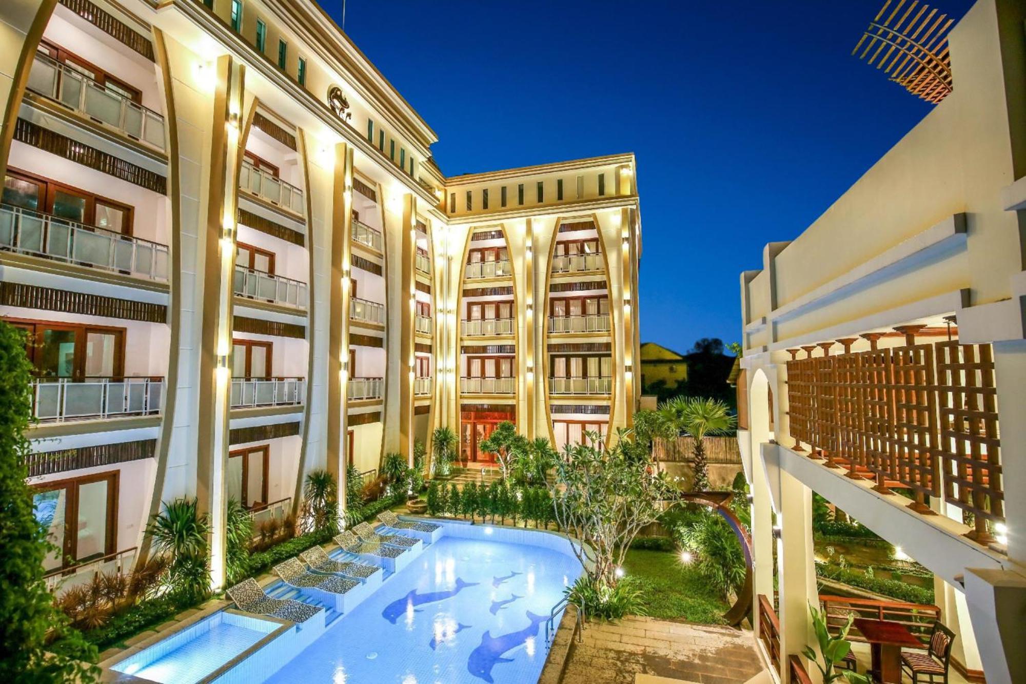 The Night Hotel Siem Reap Extérieur photo