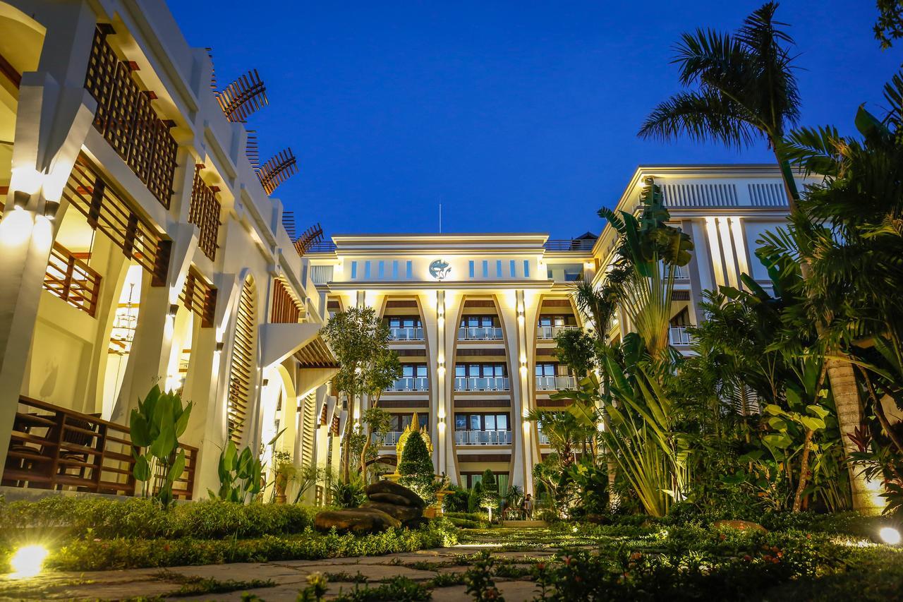 The Night Hotel Siem Reap Extérieur photo