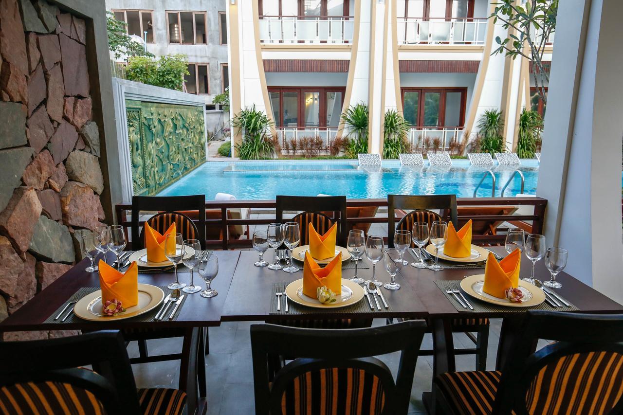 The Night Hotel Siem Reap Extérieur photo