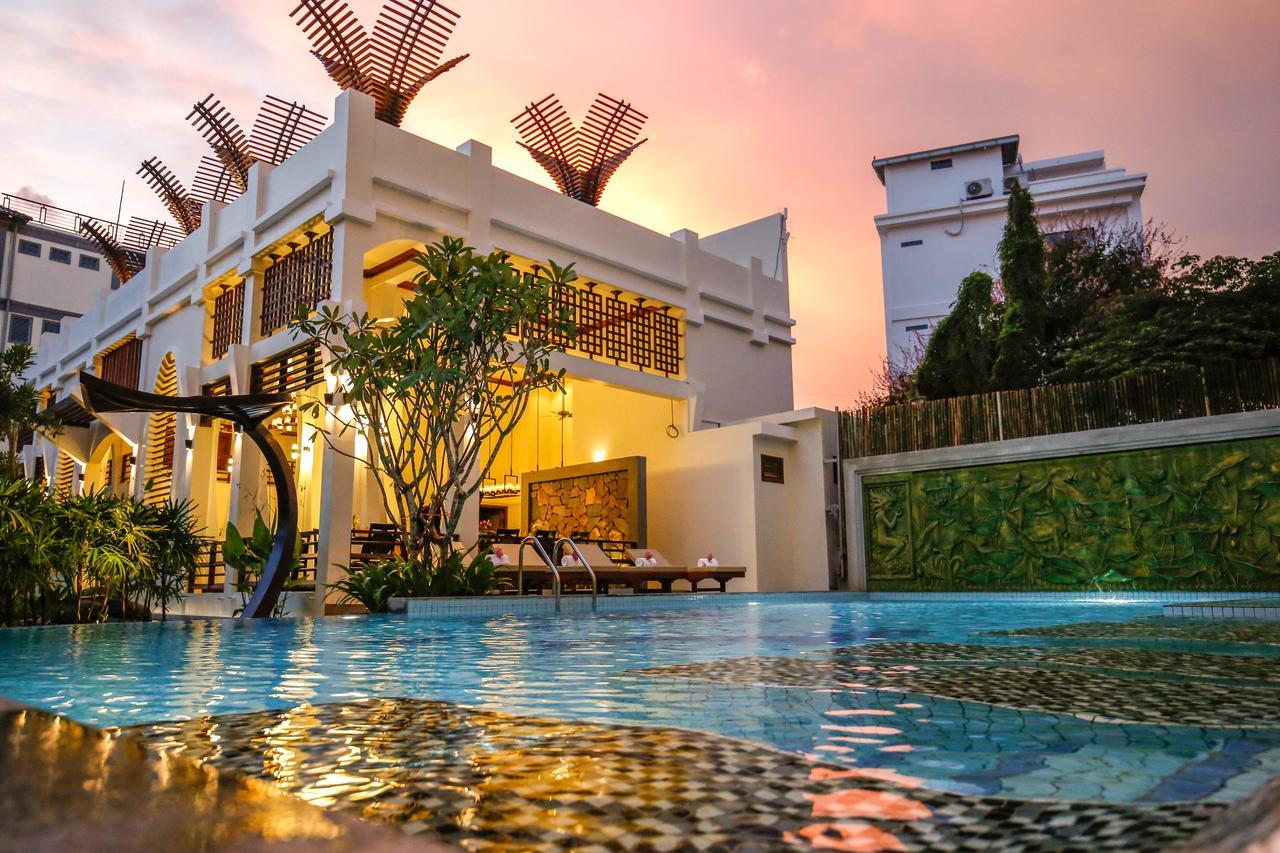 The Night Hotel Siem Reap Extérieur photo